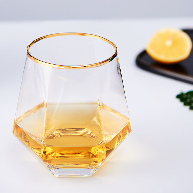カラフルな透明なガラスの六角形、ボトルとワインカップ、家庭用 - Yamazaki Home Bathroom Storage のレビューと価格