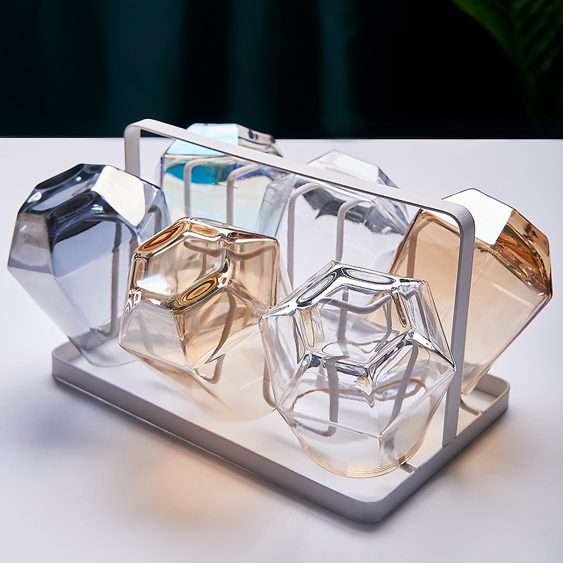 カラフルな透明なガラスの六角形、ボトルとワインカップ、家庭用 - Yamazaki Home Bathroom Storage のレビューと価格
